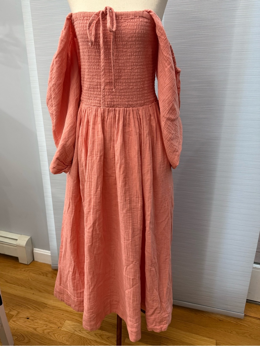 Quince Smocked Maxi Dress in Coral M - Picture 2 of 5